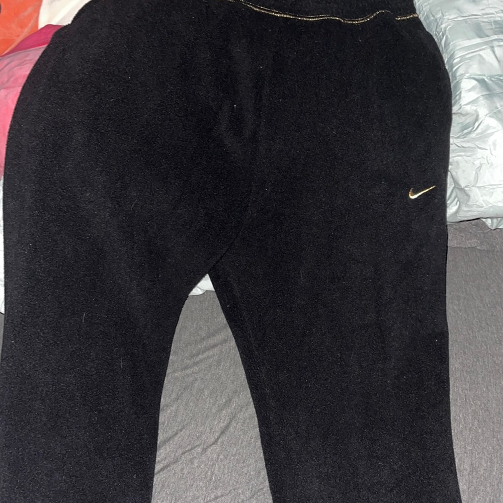 Nike fleece joggers size large worn once